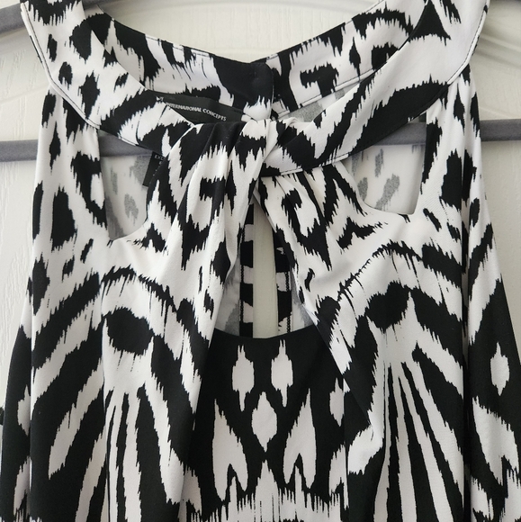 INC geometric shorts romper size small - Picture 3 of 5